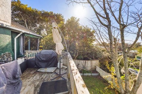 Photo of property in 32 Lawry Street, Blagdon, New Plymouth, 4310