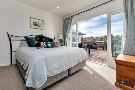Photo of property in 63 Ngataringa Road, Devonport, Auckland, 0624