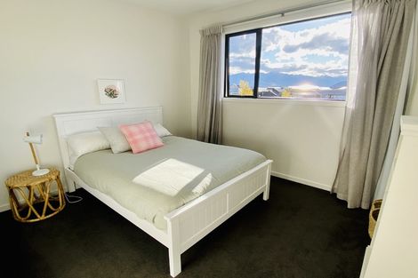Photo of property in 32 Niger Street, Wanaka, 9305
