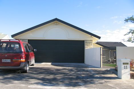 Photo of property in 11 Montana Way, Milson, Palmerston North, 4414