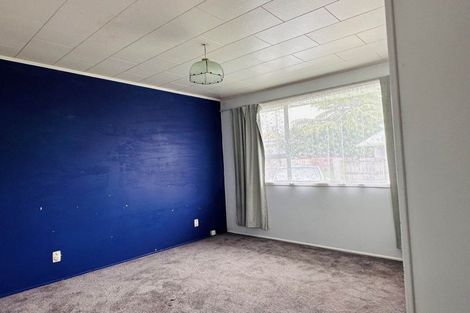Photo of property in 187 Henderson Valley Road, Henderson, Auckland, 0612