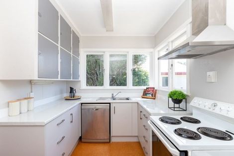 Photo of property in 308 Clarkin Road, Fairfield, Hamilton, 3214