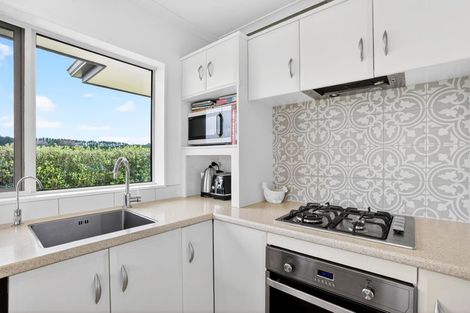 Photo of property in 1014 South Head Road, South Head, Helensville, 0874
