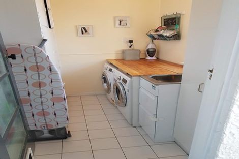 Photo of property in 62 Pitau Road, Mount Maunganui, 3116