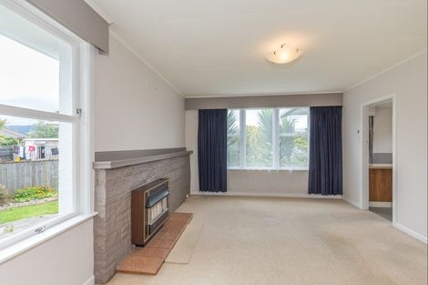 Photo of property in 27 Green Avenue, Levin, 5510