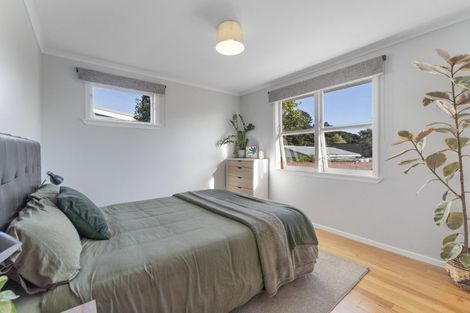 Photo of property in 6 Kaitawa Crescent, Paraparaumu, 5032