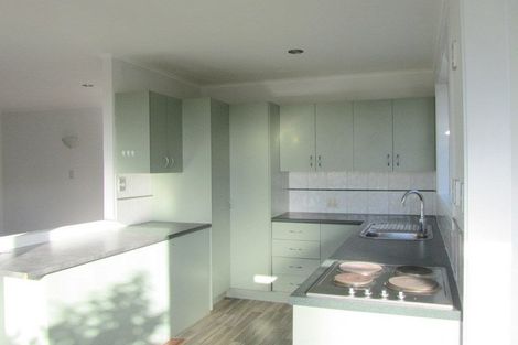 Photo of property in 120 Sunset Road, Unsworth Heights, Auckland, 0632