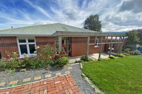 Photo of property in 34 Grandview Crescent, Opoho, Dunedin, 9010