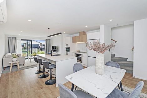 Photo of property in 12 Miromiro Street, Broomfield, Christchurch, 8042