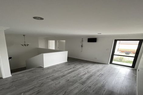 Photo of property in 93 Gray Avenue, Mangere East, Auckland, 2024