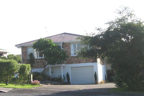 Photo of property in 1/182 Chivalry Road, Glenfield, Auckland, 0629