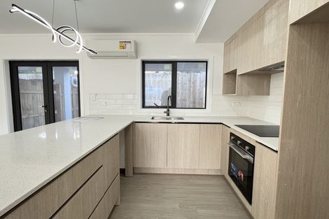 Photo of property in 19 Yeoman Place, Howick, Auckland, 2014