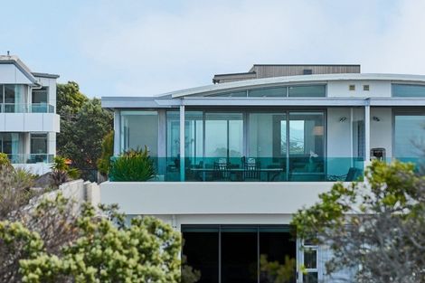 Photo of property in 135 Marine Parade, Mount Maunganui, 3116