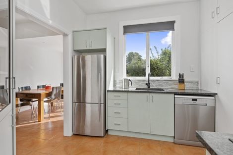 Photo of property in 114 Richardson Terrace, Woolston, Christchurch, 8023