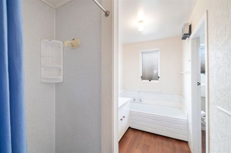 Photo of property in 35 Oldwood Street, Bishopdale, Christchurch, 8053