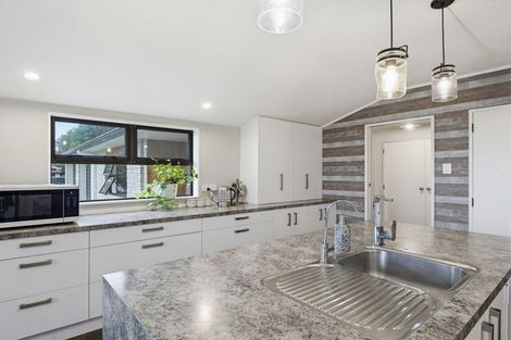Photo of property in 4 Pollen Street, Woodville, 4920