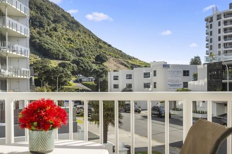 Photo of property in 8/12 Maunganui Road, Mount Maunganui, 3116