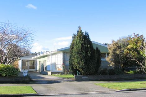 Photo of property in 11 Landsdowne Terrace, Cashmere, Christchurch, 8022