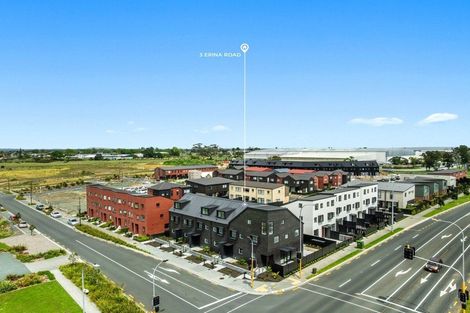 Photo of property in 1 Erina Road, Wiri, 2104