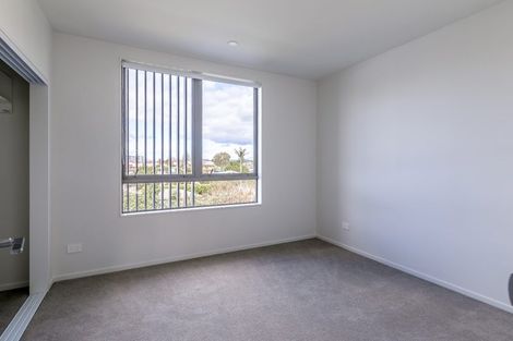Photo of property in 7/2 Moor Avenue, Te Atatu Peninsula, Auckland, 0610