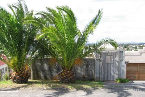 Photo of property in 125 Sunset Road, Totara Vale, Auckland, 0632