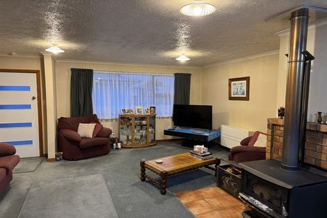 Photo of property in 37 Stobo Street, Grasmere, Invercargill, 9810