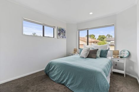 Photo of property in 15 Ali Place, Ranui, Auckland, 0612