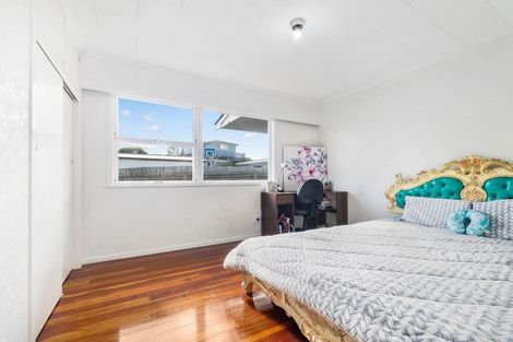 Photo of property in 201 Don Buck Road, Massey, Auckland, 0614