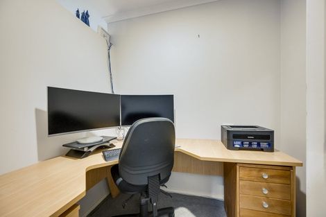 Photo of property in 8 Gresham Place, Taradale, Napier, 4112