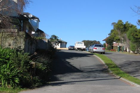 Photo of property in 6/51 Redoubt Road, Goodwood Heights, Auckland, 2105