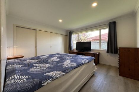 Photo of property in 38 Matija Place, Red Beach, 0932