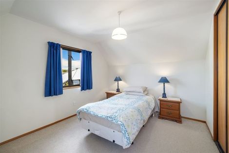 Photo of property in 64 Merivale Lane, Merivale, Christchurch, 8014
