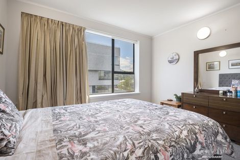 Photo of property in Hobson Court Flats, 33/70u Hobson Street, Thorndon, Wellington, 6011