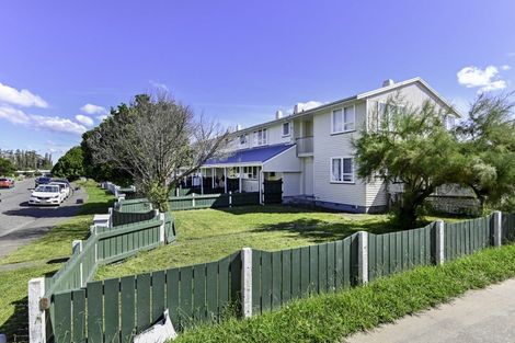 Photo of property in 409-419 Lowe Street, Camberley, Hastings, 4120