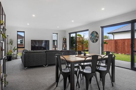 Photo of property in 14 Tara Crescent, Woodend, 7610