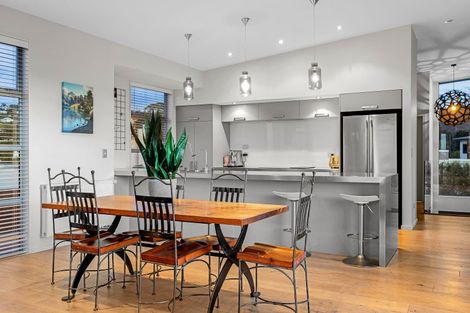 Photo of property in 12 Sasaram Lane, Cashmere, Christchurch, 8022