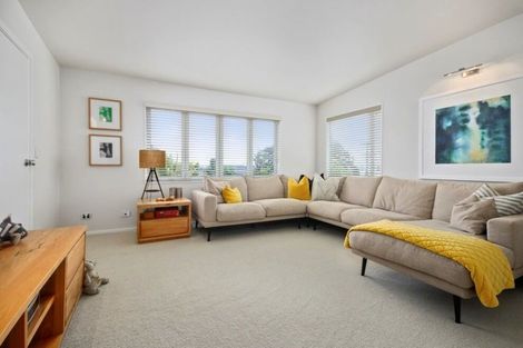 Photo of property in 68 Norwood Road, Bayswater, Auckland, 0622