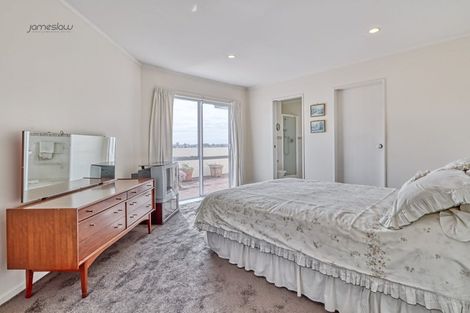 Photo of property in 2/17 Cambric Place, Botany Downs, Auckland, 2010