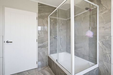 Photo of property in 4 Pollen Street, Woodville, 4920