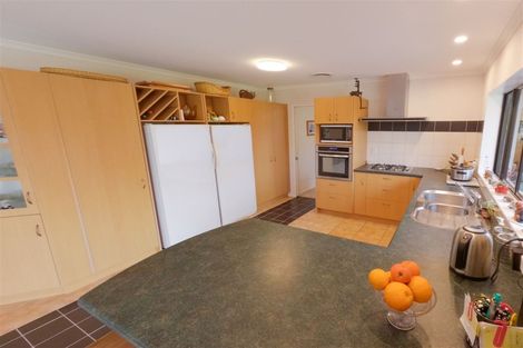 Photo of property in 8 Oribi Place, Whitianga, 3510