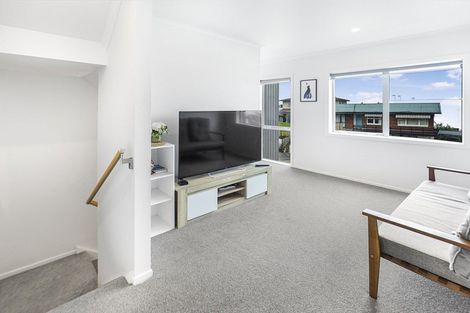 Photo of property in 12u1 Scotland Place, Hillcrest, Hamilton, 3216