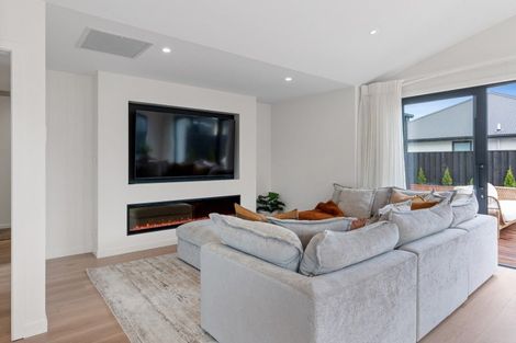 Photo of property in 8 Bamberger Way, Rangiora, 7400