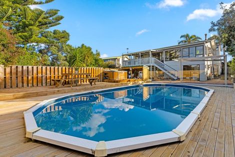 Photo of property in 34 Spinnaker Drive, Te Atatu Peninsula, Auckland, 0610