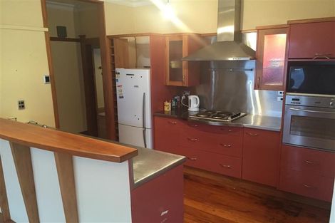 Photo of property in 16 Burrows Avenue, Karori, Wellington, 6012