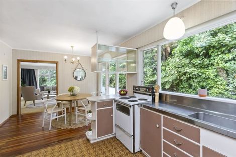 Photo of property in 160 Parkvale Road, Karori, Wellington, 6012