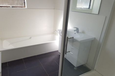 Photo of property in 1/85 Luanda Drive, Ranui, Auckland, 0612
