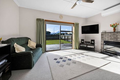 Photo of property in 158 Tasman Street, Opunake, 4616