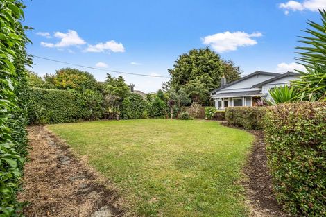 Photo of property in 17 Sussex Street, Levin, 5510