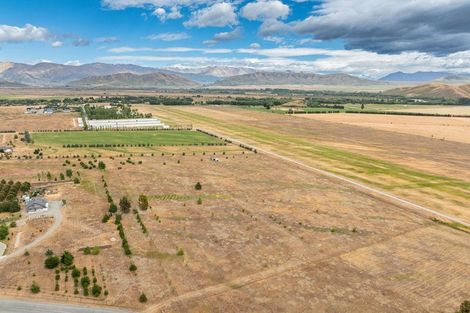 Photo of property in 17 Hardacre Place, Omarama, 9412