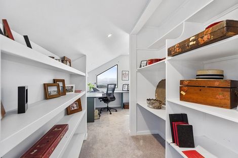 Photo of property in 33 Mitchell Street, Brooklyn, Wellington, 6021